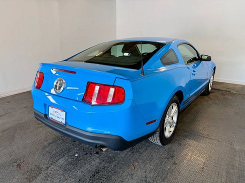 Used 2011 Ford Mustang Coupe w/ 101A Rapid Spec Order Code RWD image 7