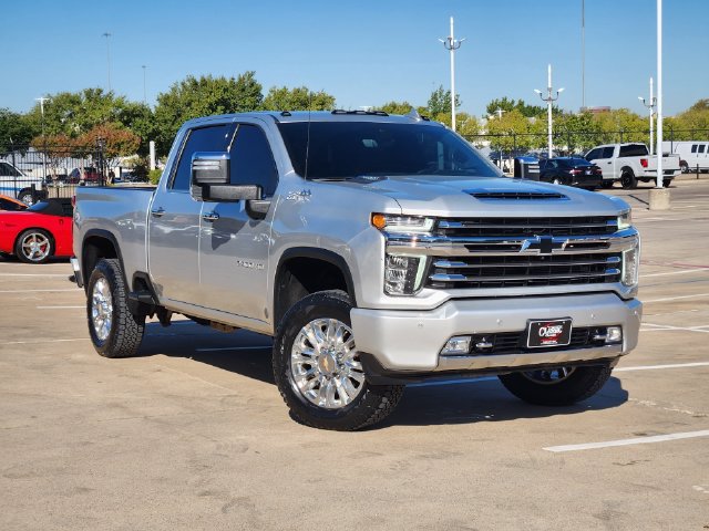 Used 2023 Chevrolet Silverado 2500 High Country w/ Technology Package AWD/4WD image 2