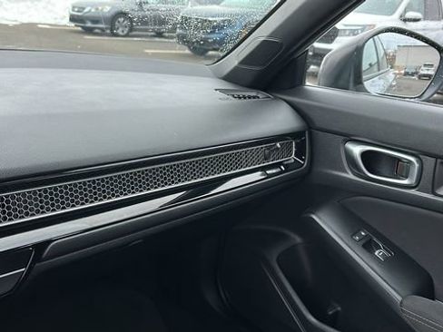 Used 2023 Honda Civic Sport image 19