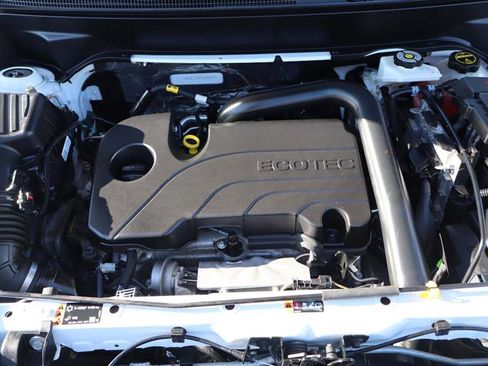 Used 2024 GMC Terrain SLE image 35