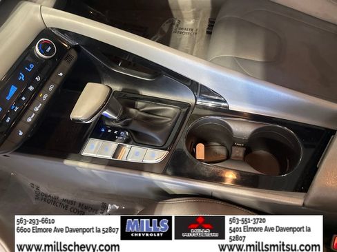 Used 2022 Hyundai Elantra SEL w/ Convenience + Premium Package FWD image 17