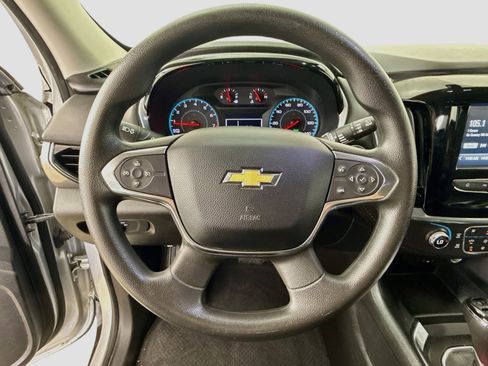 Used 2019 Chevrolet Traverse LS FWD image 13
