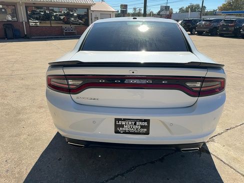 Used 2022 Dodge Charger SXT image 6