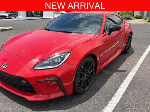 Used 2023 Toyota GR86 Premium w/ ALL Weather Mat Package (TMS) RWD image 1