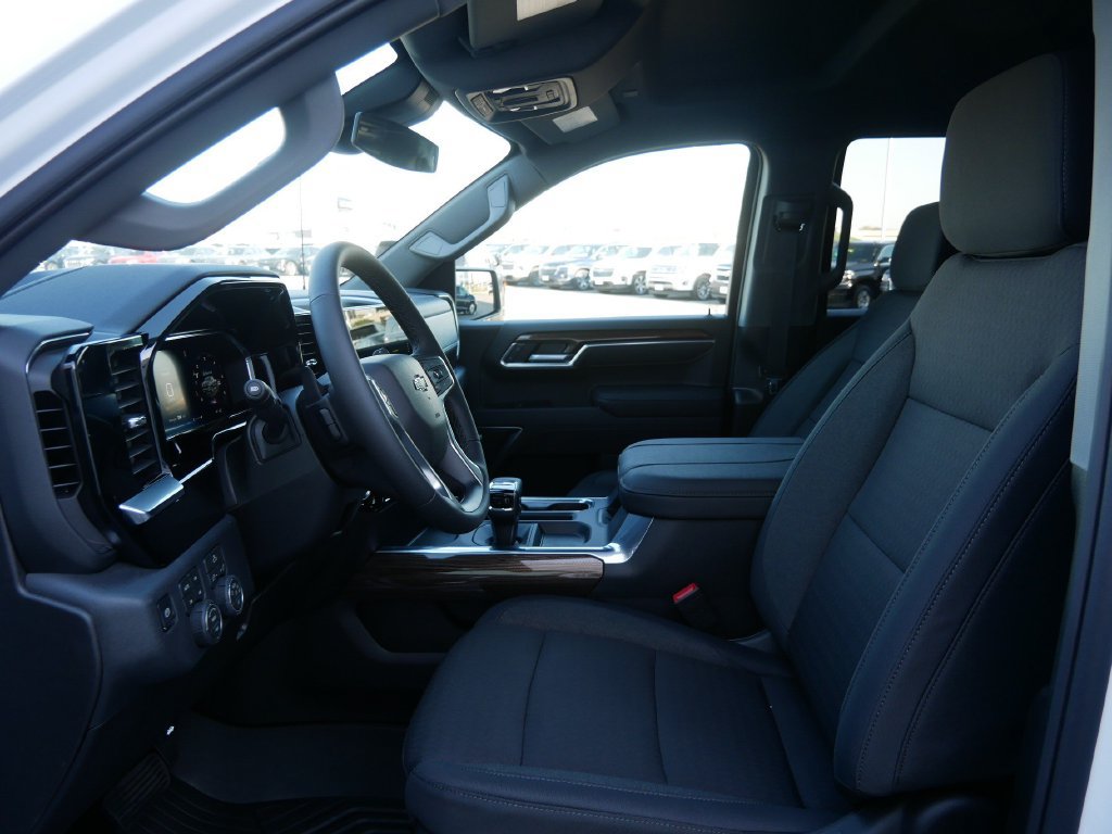 New 2026 Chevrolet Silverado 1500 RST AWD/4WD image 14