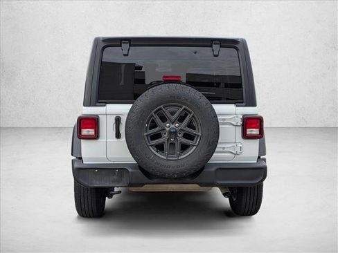 Used 2024 Jeep Wrangler Sport S image 6