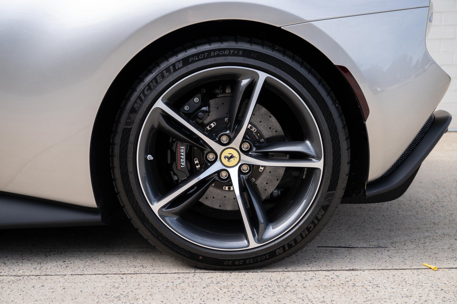 Used 2025 Ferrari 296 GTS RWD image 19