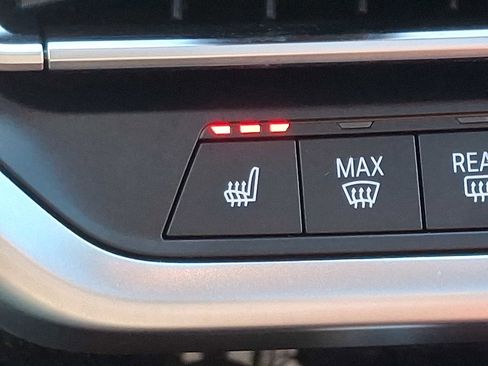 Used 2023 BMW X3 xDrive30i w/ Premium Package image 25