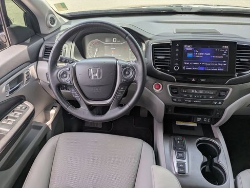 Used 2023 Honda Ridgeline RTL-E image 16