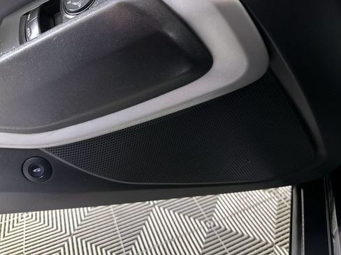 Used 2017 Chevrolet Camaro LT RWD image 25