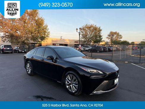 Used 2021 Toyota Mirai w/ Advanced Technology Package RWD image 3