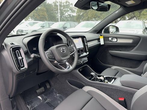New 2026 Volvo EX40 Plus w/ Climate Package image 13