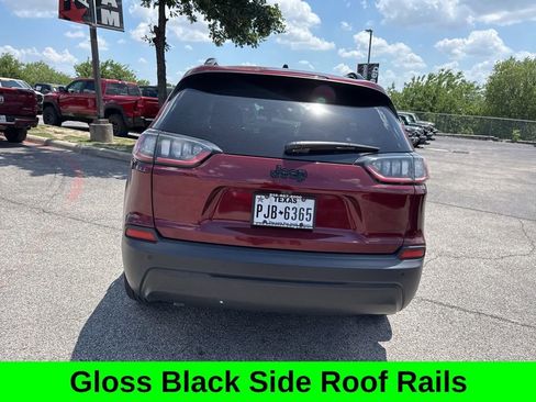 Used 2021 Jeep Cherokee Latitude Plus FWD image 10
