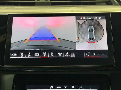 Certified 2024 Audi Q8 e-tron Premium Plus w/ Premium Plus Package AWD/4WD image 28