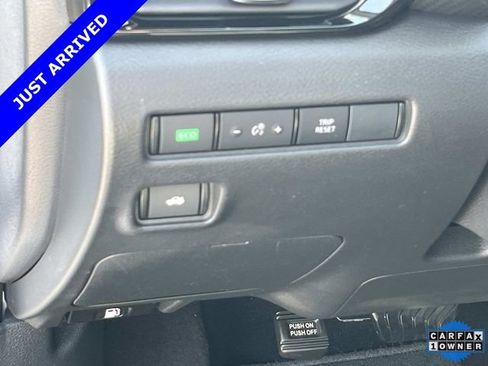 Used 2022 Nissan Sentra SR w/ Lighting Package image 24