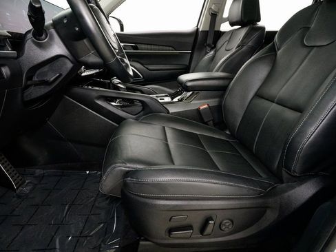 Used 2024 Kia Telluride SX image 11