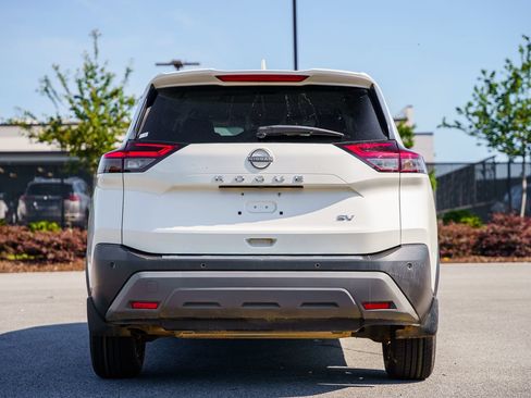 Used 2023 Nissan Rogue SV FWD image 6