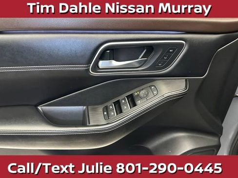 Used 2023 Nissan Rogue Platinum w/ Platinum Premium Package AWD/4WD image 22