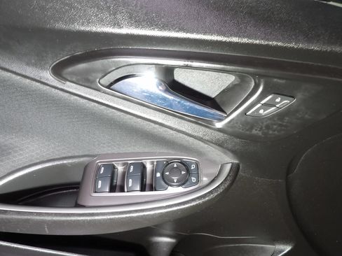 Used 2022 Chevrolet Malibu LT FWD image 9