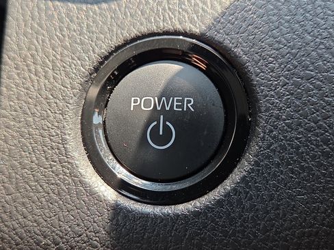 Used 2025 Toyota Camry LE w/ Convenience Package FWD image 20