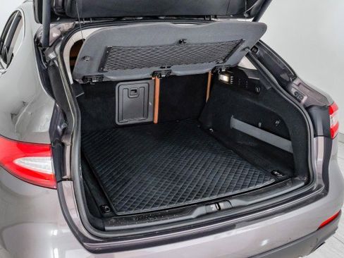 Used 2017 Maserati Levante S image 59