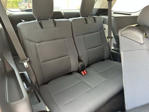 Used 2025 Ford Explorer Active image 19