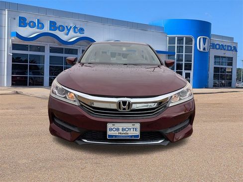 Certified 2017 Honda Accord LX image 8