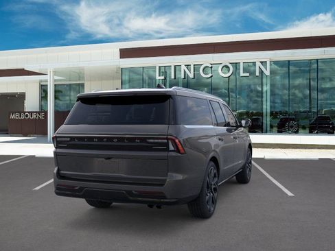 New 2026 Lincoln Navigator L Black Label AWD/4WD image 8