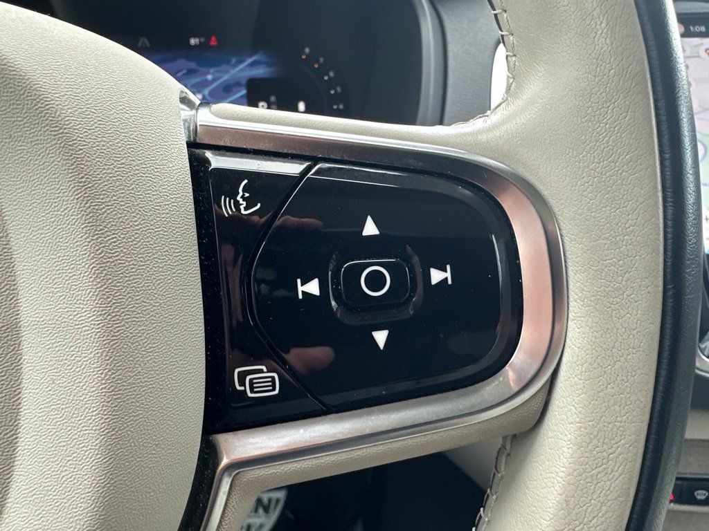 Certified 2023 Volvo XC90 B6 Plus w/ Protection Package Premier AWD/4WD image 25