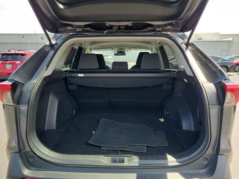 Used 2024 Toyota RAV4 XLE FWD image 8
