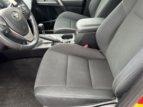 Used 2017 Toyota RAV4 XLE image 13