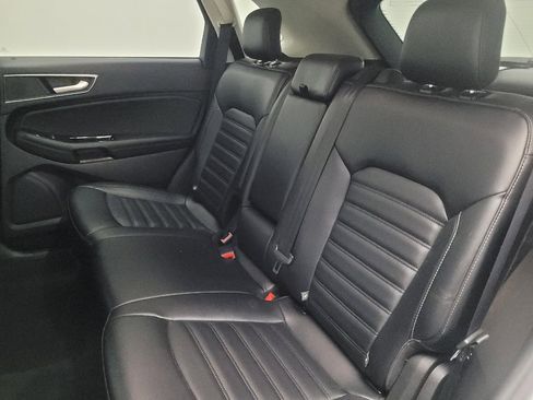 Used 2019 Ford Edge SEL w/ Equipment Group 201A image 18