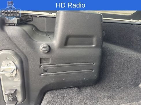Used 2021 Jeep Wrangler Unlimited Sahara AWD/4WD image 15