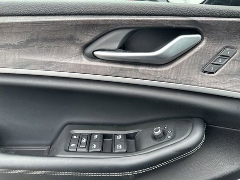 Used 2021 Jeep Grand Cherokee L Limited image 8