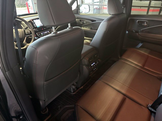 Used 2025 Honda Ridgeline Black Edition image 22
