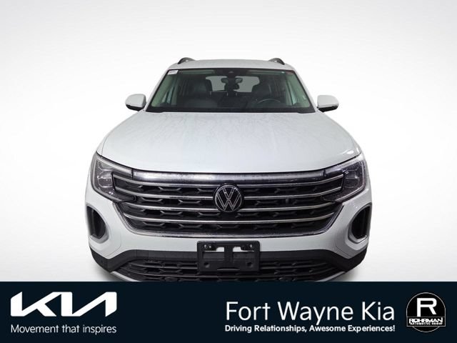 Used 2024 Volkswagen Atlas SE AWD/4WD image 3