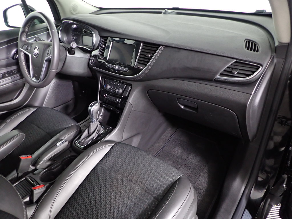 Used 2022 Buick Encore Preferred w/ Safety Package AWD/4WD image 35