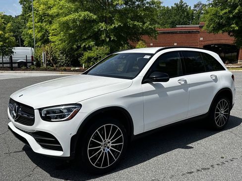 Certified 2022 Mercedes-Benz GLC 300 image 3