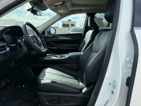 Used 2025 INFINITI QX60 Luxe w/ Vision Package AWD/4WD image 18