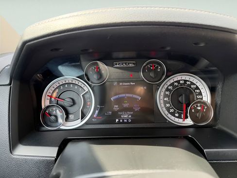 Used 2017 RAM 1500 Laramie w/ Convenience Group AWD/4WD image 24