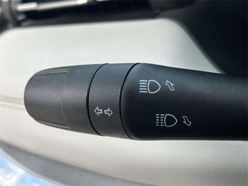 Certified 2022 Jeep Compass Limited image 40