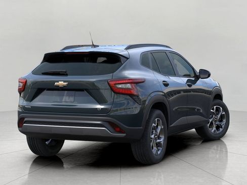 New 2026 Chevrolet Trax LT w/ Sunroof Package image 4