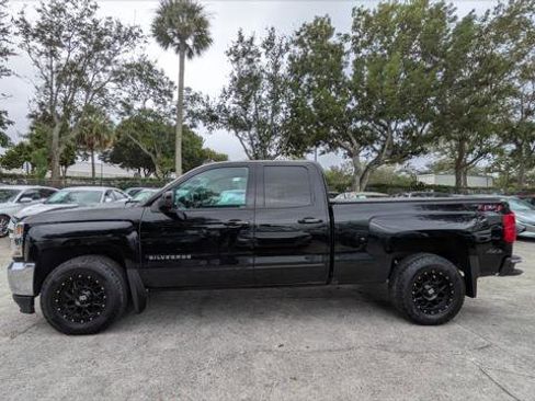 Used 2018 Chevrolet Silverado 1500 LT image 3