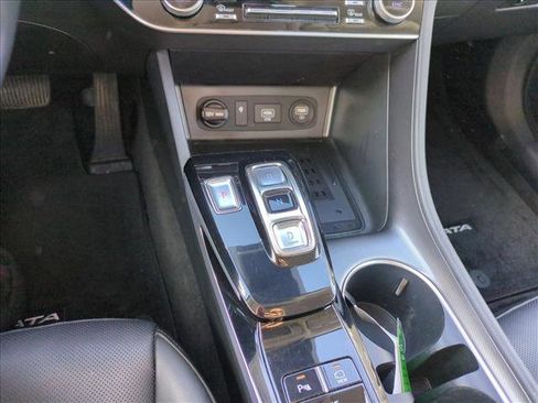 Used 2021 Hyundai Sonata Limited image 17