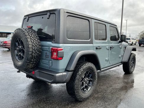 Used 2024 Jeep Wrangler Willys image 7