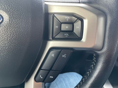 Used 2022 Ford F250 Lariat w/ Tremor Off-Road Package image 19