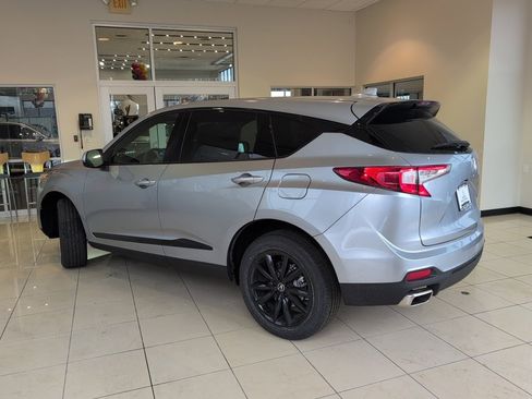 New 2026 Acura RDX SH-AWD image 3