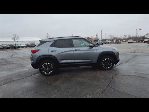 Used 2021 Chevrolet TrailBlazer LT w/ Convenience Package image 32