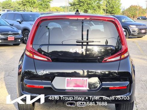 Certified 2022 Kia Soul Turbo FWD image 5