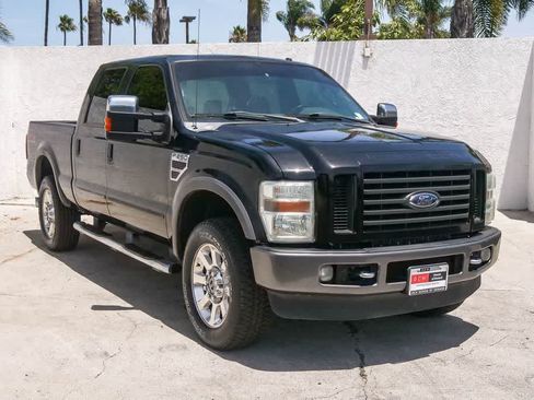 Used 2008 Ford F250 4x4 Crew Cab Super Duty image 3